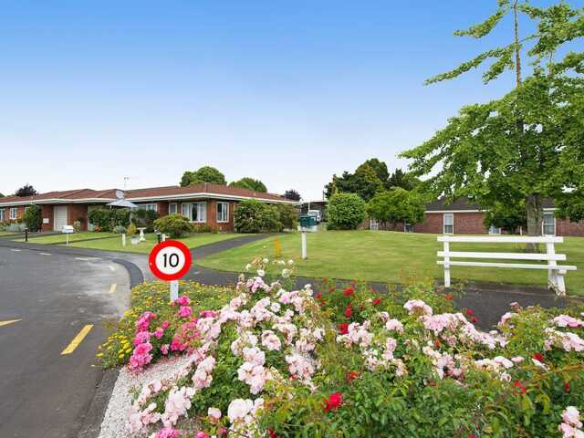 Primary photo of Papakura Oaks - Metlifecare Retirement Village